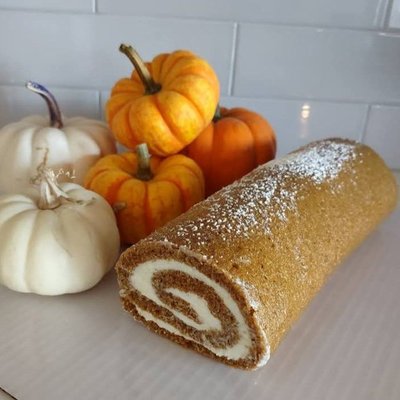 Pumpkin Cake Roll 