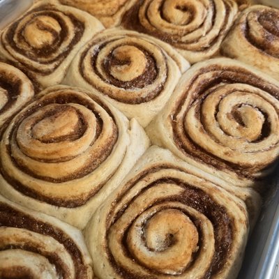 4ct - Cinnamon Rolls