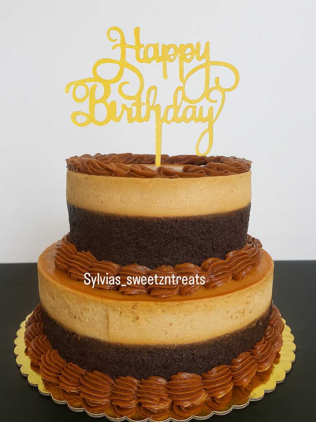 Chocoflan de 2 pisos 8’6’ pulgadas para 18-20 Personas