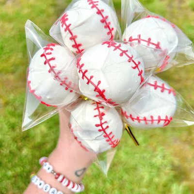 Baseball Cake Pops