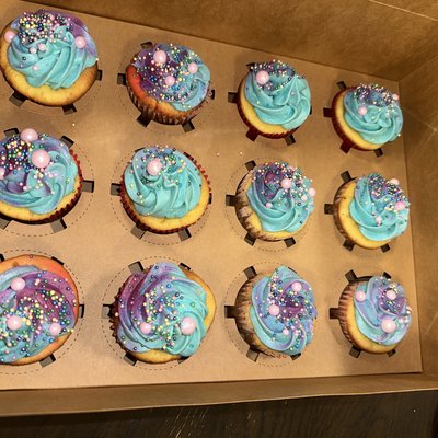 Liquor 🥃 🧁 Vanilla 🧁 ( Infused With Casamigos )