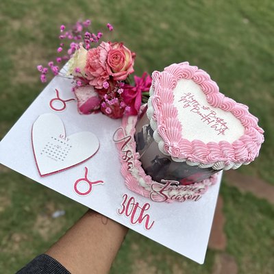 Message Board W/ Calendar & Roses 