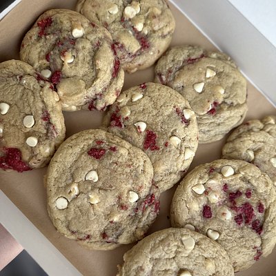 CLASSIC White Chocolate Raspberry 
