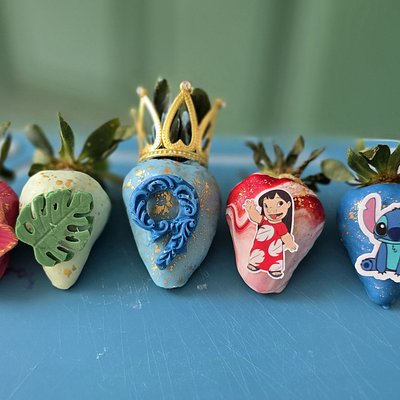 Dipped Strawberries -Dozen(Dipped & Drizzled)