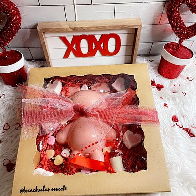 Small box, breakable, teddy bear