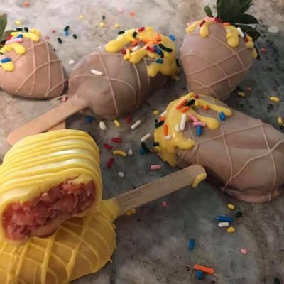 Cakesicles 