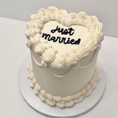 6” Heart Cake 