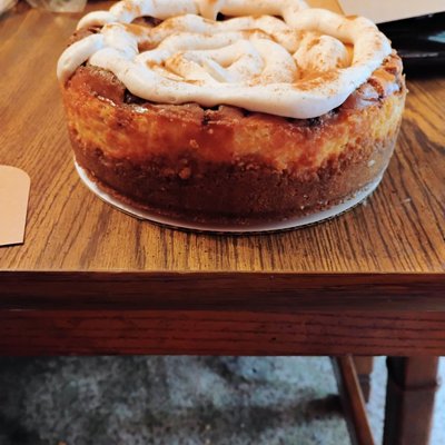 Cinnamon Rolls Honey Bun Cheesecake 