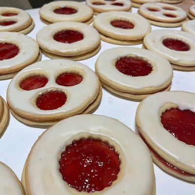 Traditonal german Hilda Cookie Single $5 4.5" / 12 For $52