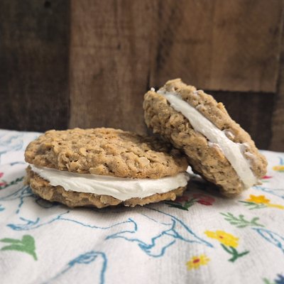 Sourdough Oatmeal Cream Pies- Large