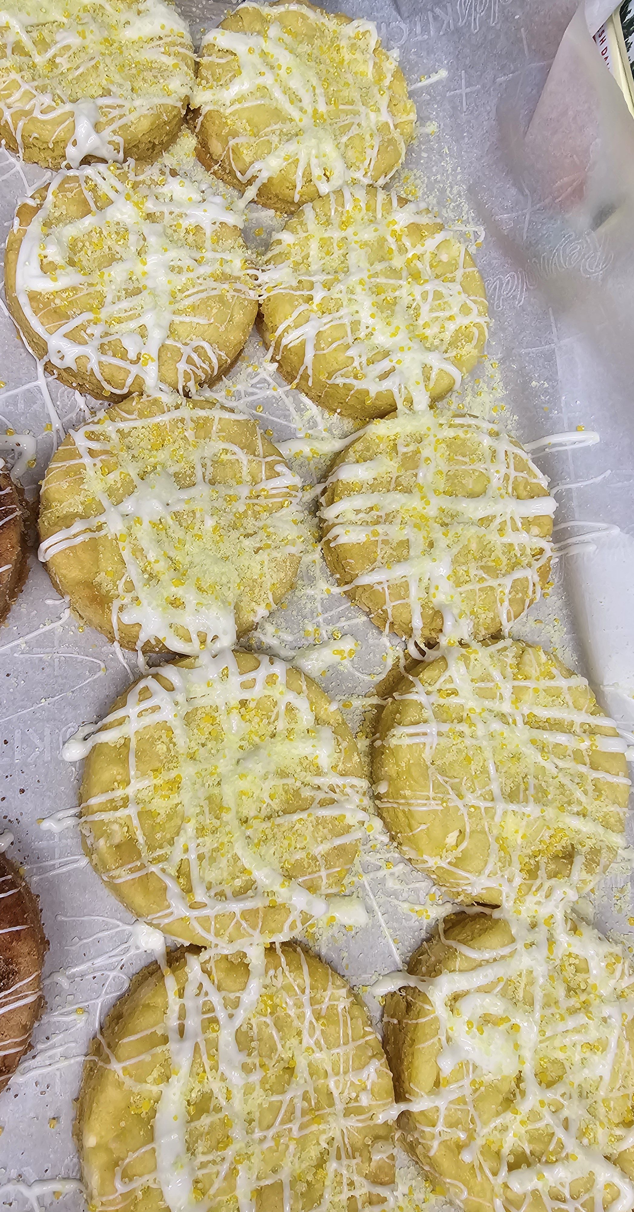 Lemon crunch cookie