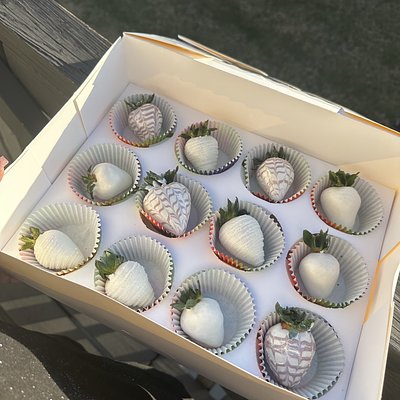 12 count Simple Berry Box