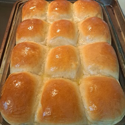 Sourdough Dinner Rolls