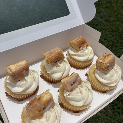 Honey Bun Cupcakes 