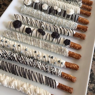 Dzn Chocolate Covered Pretzels 