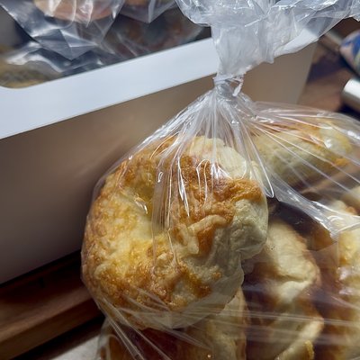 Bagels, 4 Count (Asiago & Cheddar Cheese) 