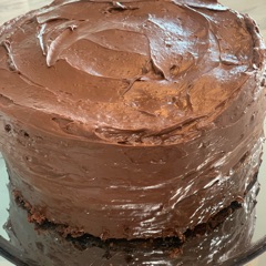 Classic Chocolate Cake Lovers. Super moist, rich in chocolate and the homemade frosting Is out of this world yummy  