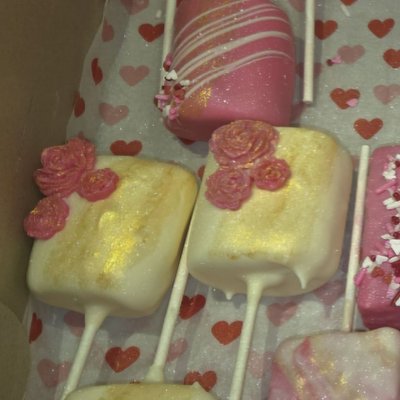 Dipped Jumbo Marshmallows 