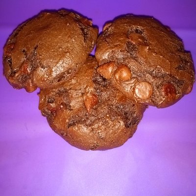 Triple Chocolate Fudge Chocolate Chip Cookies 