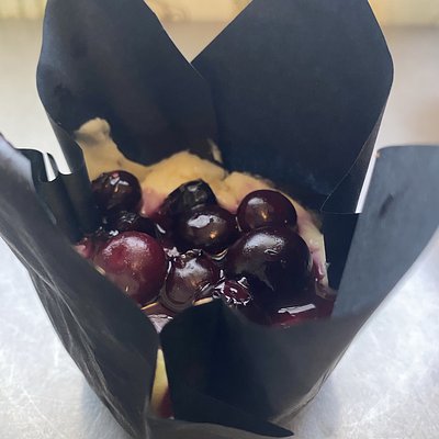 White Chocolate W/Blueberry Topping 