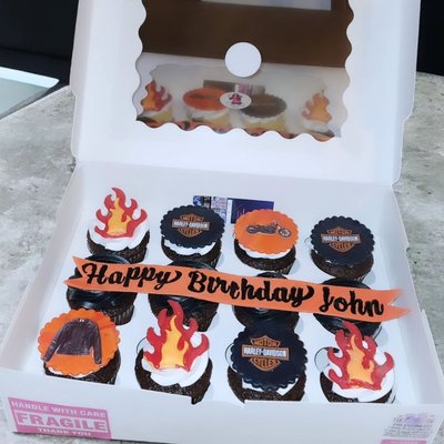 Custom harley davis Cupcakes