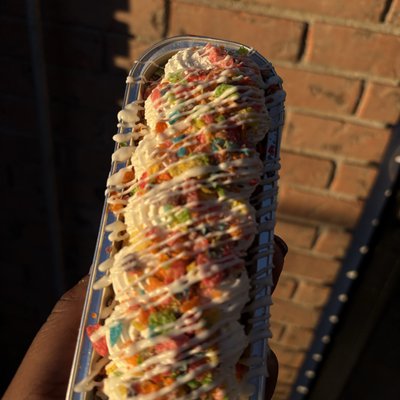 Fruity pebble mini cake