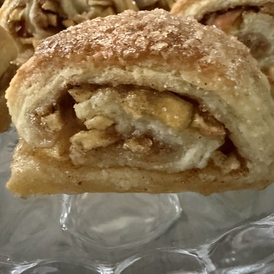 Mini Apple Cinnamon Rolls - Dozen
