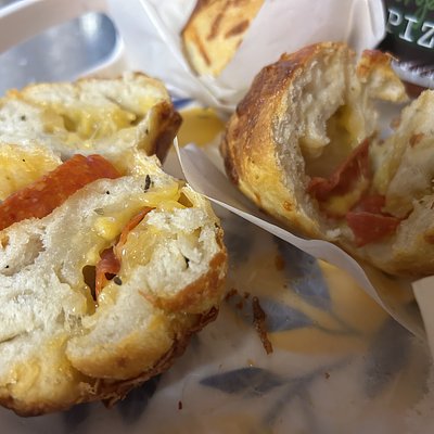 Pizza muffins