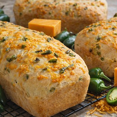 Jalapeño Cheddar Bread