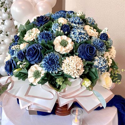 60 Cupcake Grand Floral Dome Bouquet