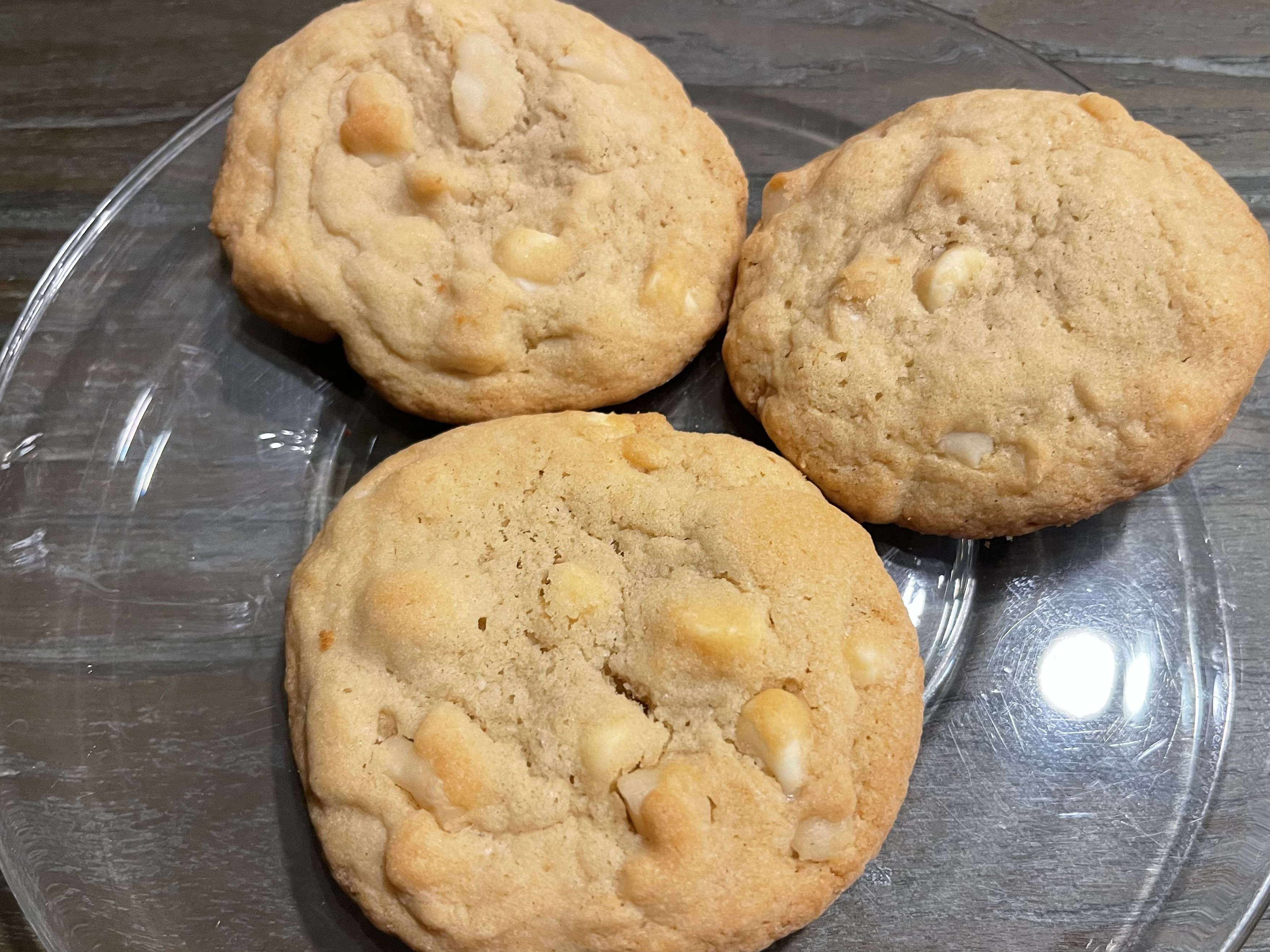 White Chocolate Chip Macadamia Nut Cookies 