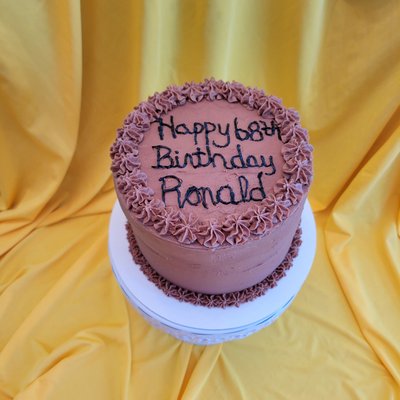 8 inch triple Layer Cake