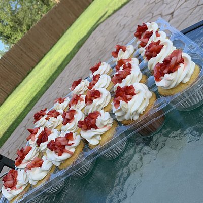 Strawberry Shorties Cupcakes 