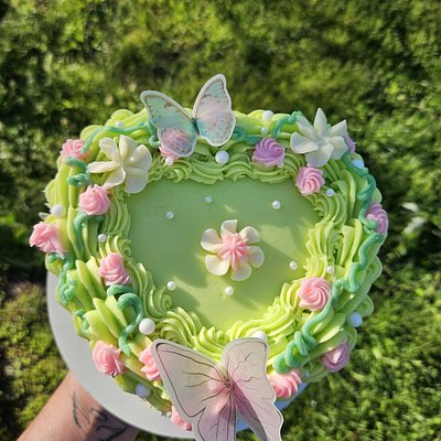 5 Inch Heart Cake, 2 Layers
