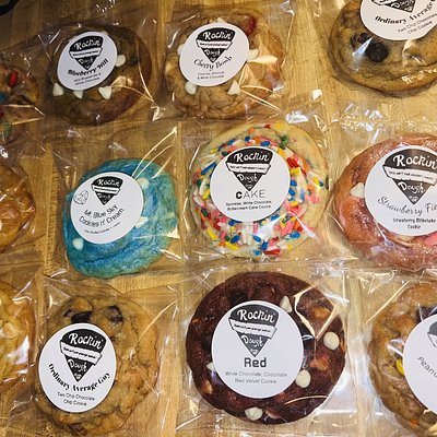 12 Baker’s choice Jumbo 6 Oz. Cookies