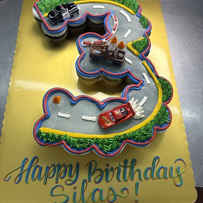 Cars Cupcake Cake 🏎️