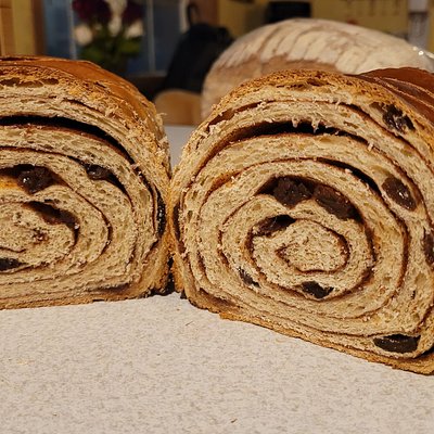 Cinnamon Raisin Bread 