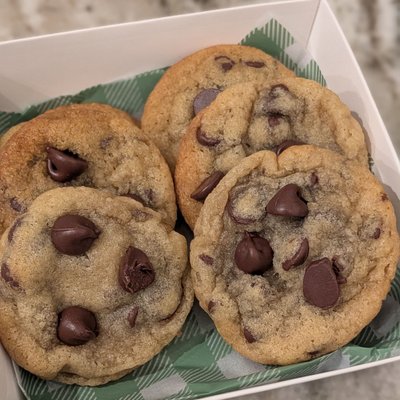 Half Dozen Mini Chocolate Chip Cookies 