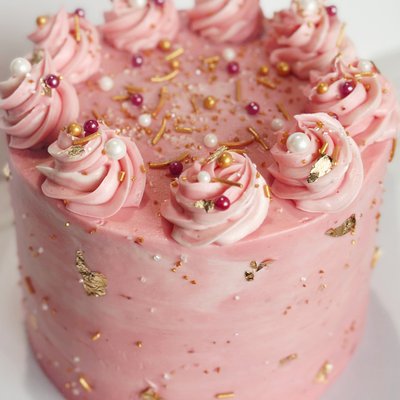 6” Custom Cake