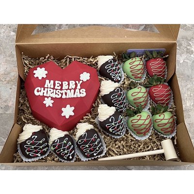 Breakable Chocolate Mold + 12 Berries 