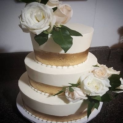 3 Tier (6in, 8in & 10in) Serves Up To 60.