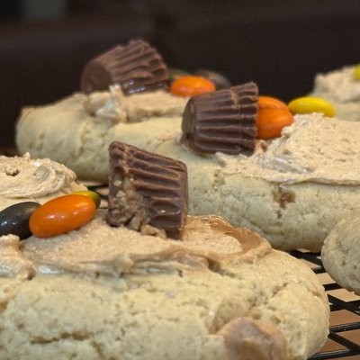 Giant Reese’s Sourdough Cookies (2)