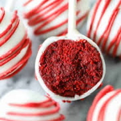 Red Velvet Cake Pops 