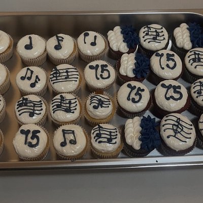 24 Standard Cupcakes 