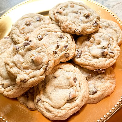 6 Pack Chocolate Chip Cookies