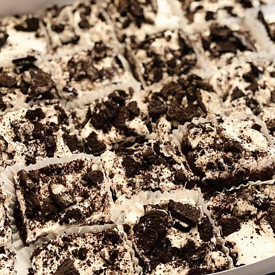 1 Dozen Cookies N Cream Brownies 