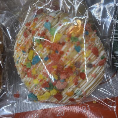 Fruity Pebble Cookies