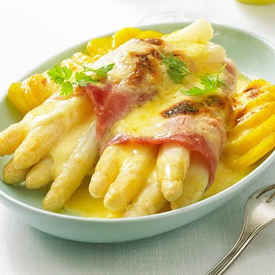 Überbackener Spargel mit Schinken und Petersilienartoffeln (Mon, April 7)