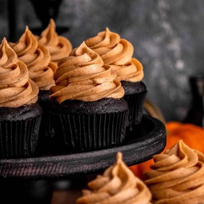 Chocolate Pumpkin Cupcakes 