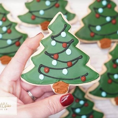 Traditional Christmas Tree Set